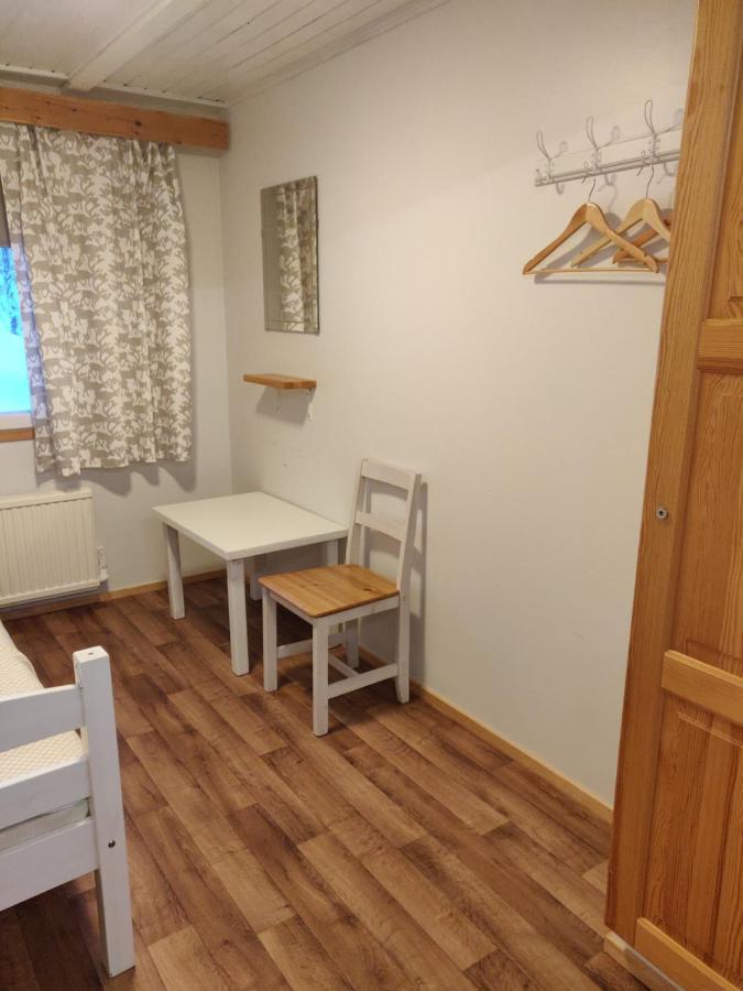 Kuerkievari Kuerhostel Akaslompolo Luaran gambar